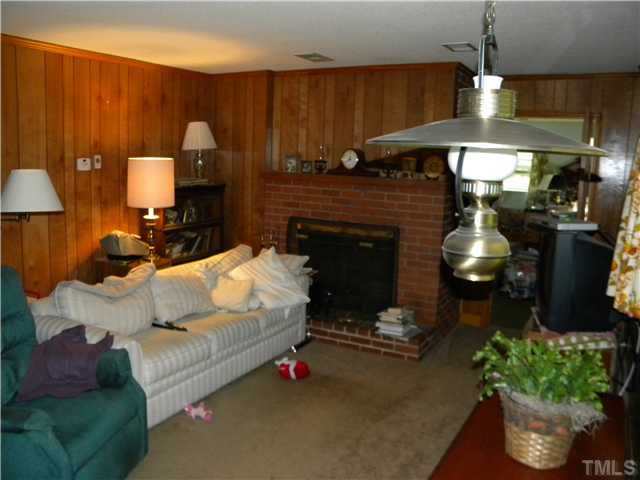 1426 Trinity Circle Raleigh, NC 27607 - Photo 4 of 12 Family Room open to the kitchen