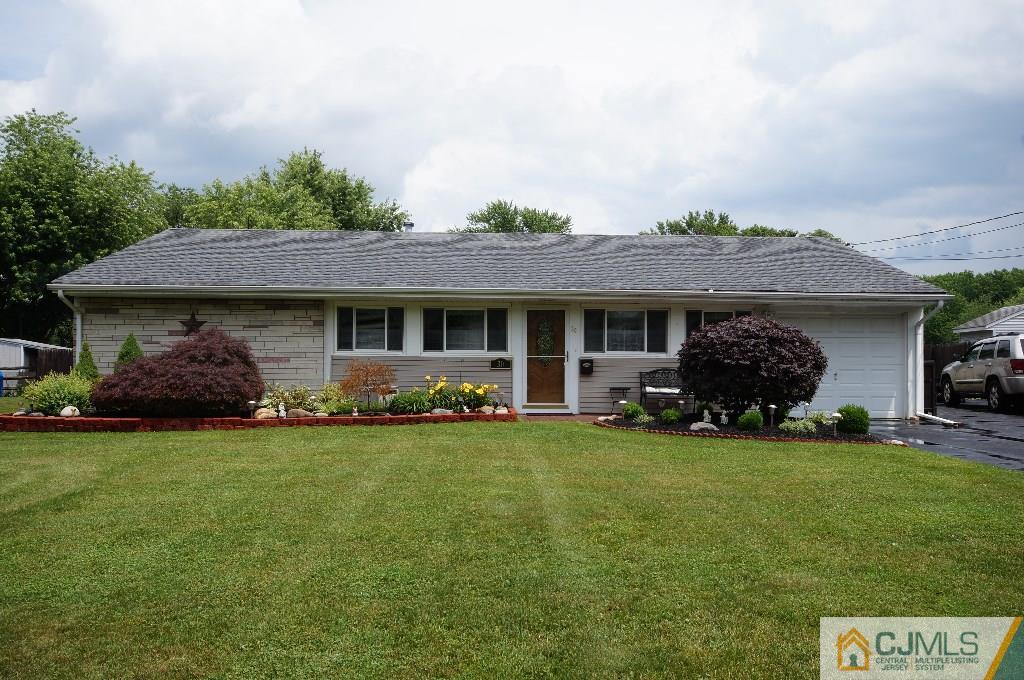 30 Winant Road Kendall Park, NJ 08824 - Photo 1 of 25 Gallery Image 1
