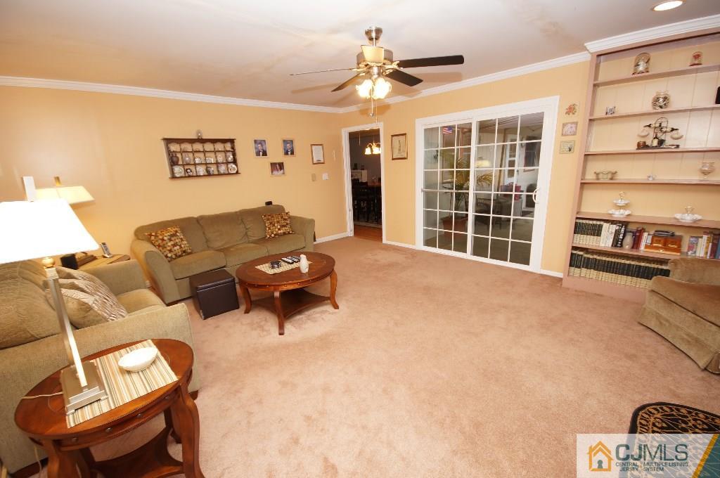30 Winant Road Kendall Park, NJ 08824 - Photo 12 of 25 Gallery Image 12