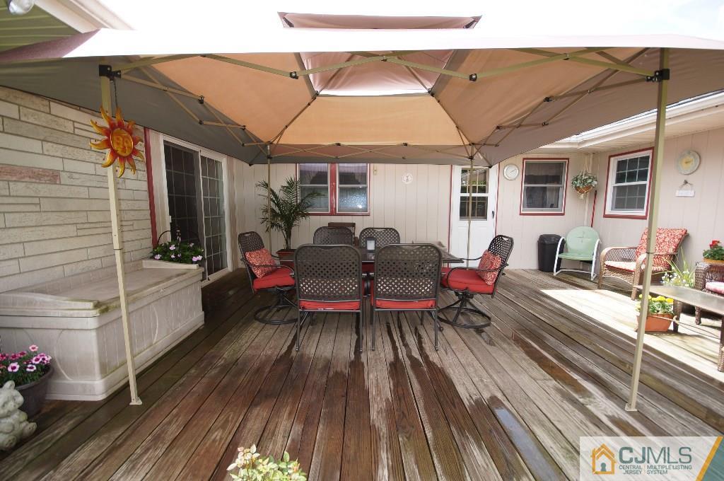 30 Winant Road Kendall Park, NJ 08824 - Photo 22 of 25 Gallery Image 22