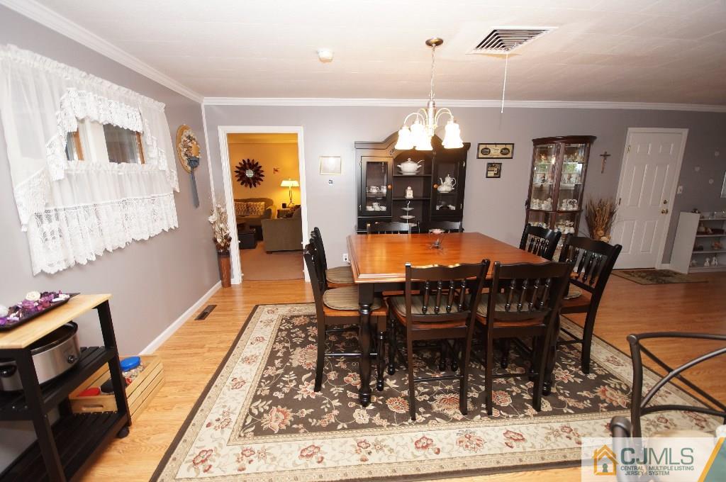 30 Winant Road Kendall Park, NJ 08824 - Photo 6 of 25 Gallery Image 6