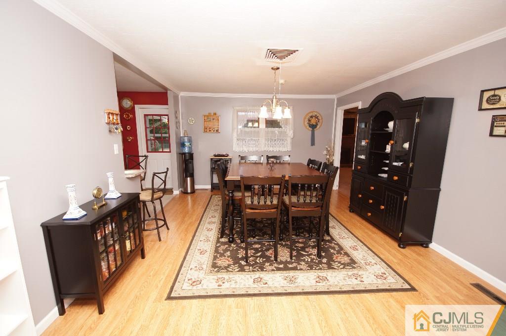 30 Winant Road Kendall Park, NJ 08824 - Photo 7 of 25 Gallery Image 7