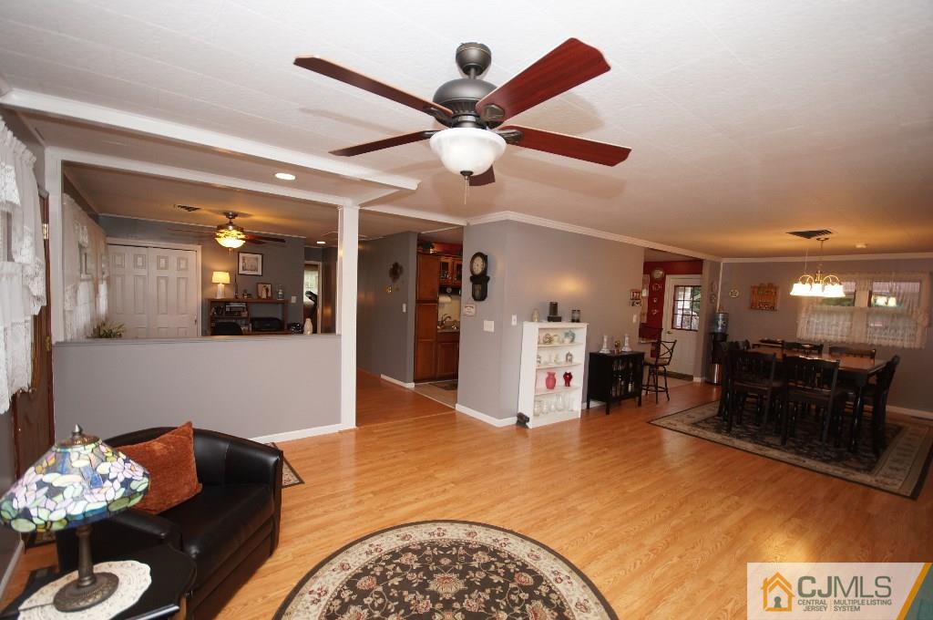 30 Winant Road Kendall Park, NJ 08824 - Photo 9 of 25 Gallery Image 9