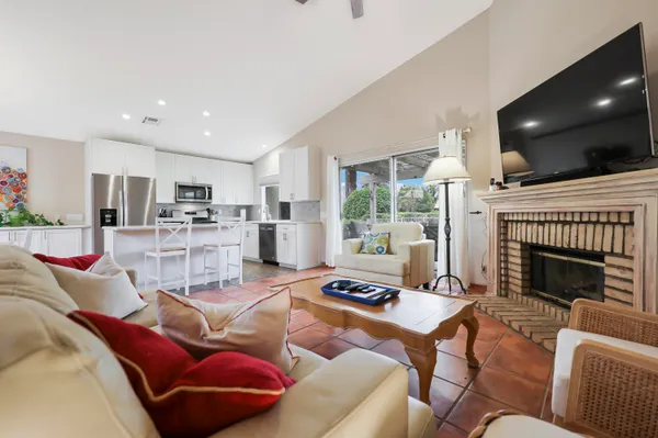 $599,000 | 36055 Avenida De Las Montanas, Unit E, Cathedral City, CA 92234
