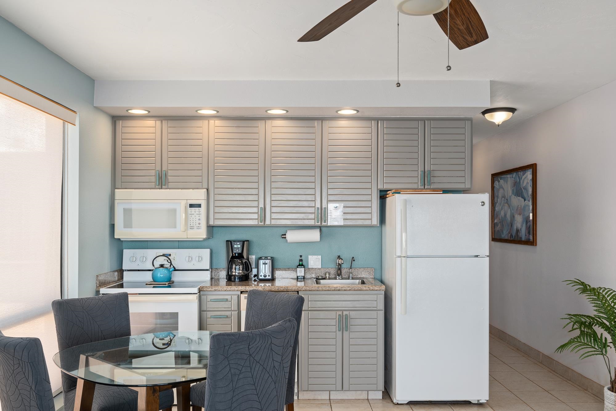 3959 Lower Honoapiilani Road, Unit 417 Lahaina, HI 96761 - Photo 14 of 37 Gallery Image 14
