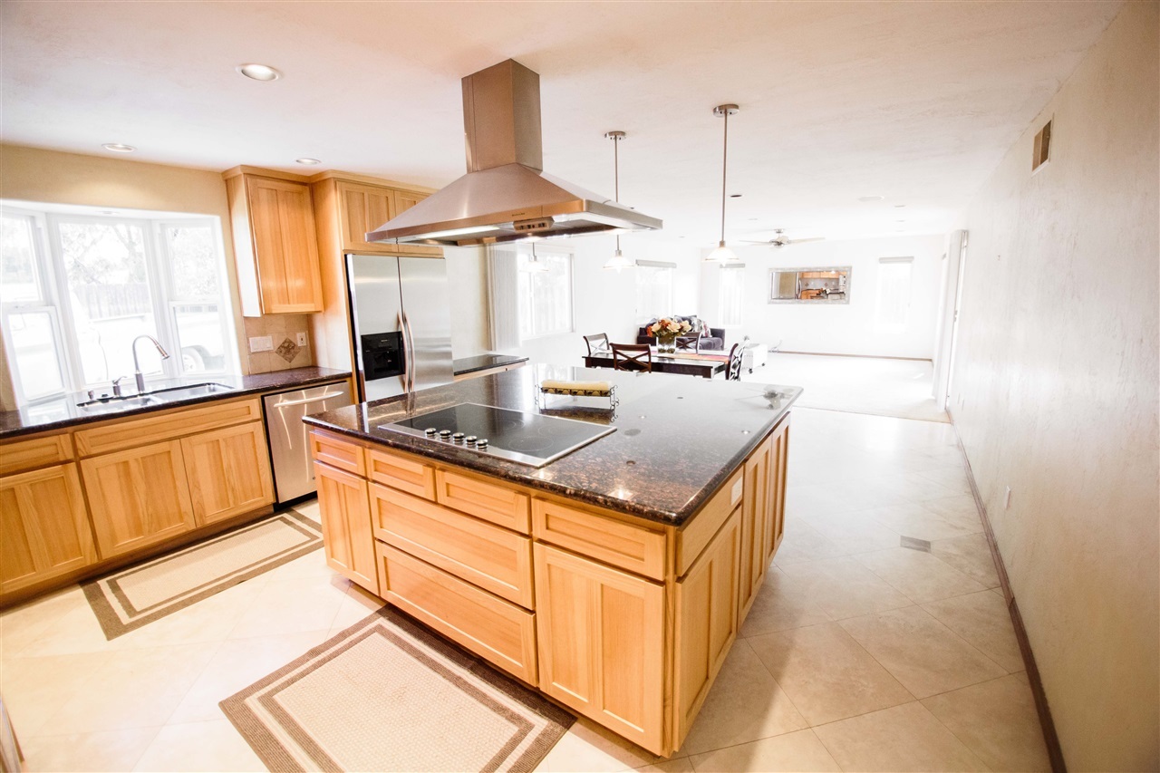 8923 Ridgeton Lane Lakeside, CA 92040 - Photo 4 of 22 Gallery Image 4