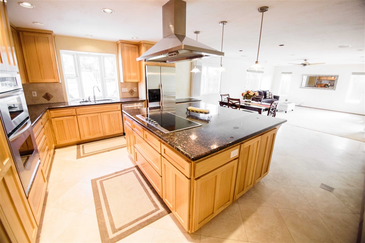 8923 Ridgeton Lane Lakeside, CA 92040 - Photo 6 of 22 Gallery Image 6