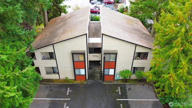 $1,800,000 | 12607 Northeast 119th Street, Kirkland, WA 98034