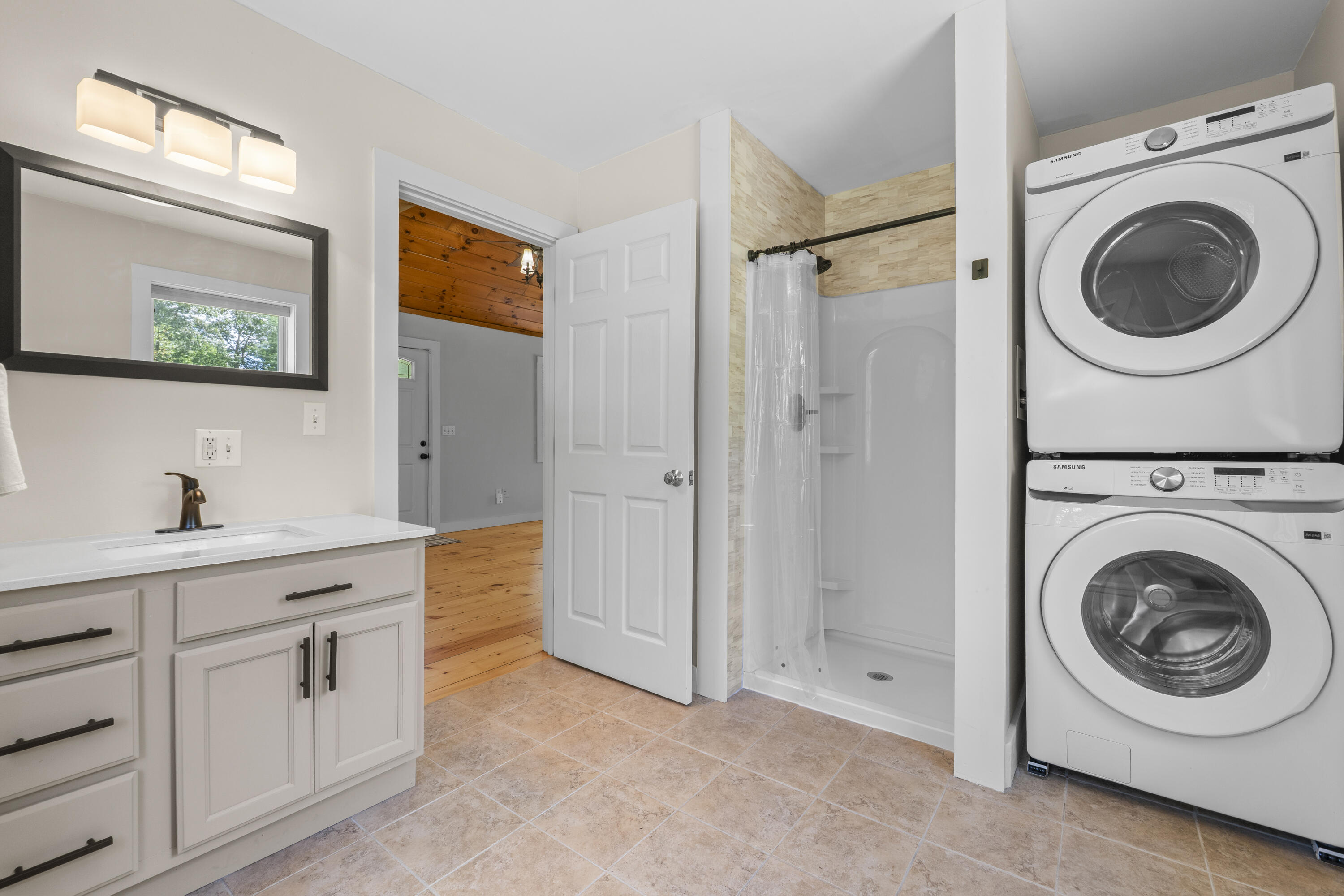 82 Oldfields Road South Berwick, ME 03908 - Photo 14 of 49 82 Oldfields Rd_119