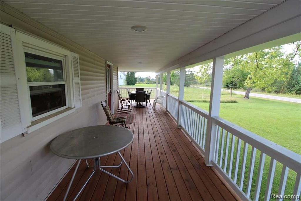 2912 Daley Road Lapeer, MI 48446 - Photo 2 of 32