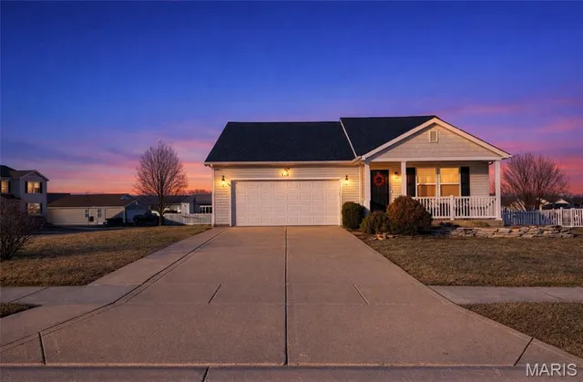 $300,000 | 251 Mill Stone Drive, Moscow Mills, MO 63362