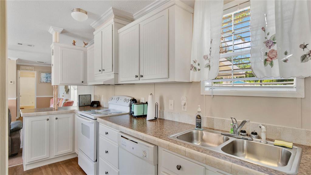 1805 Sunny Palm Drive Ormond Beach, FL 32174 - Photo 8 of 35