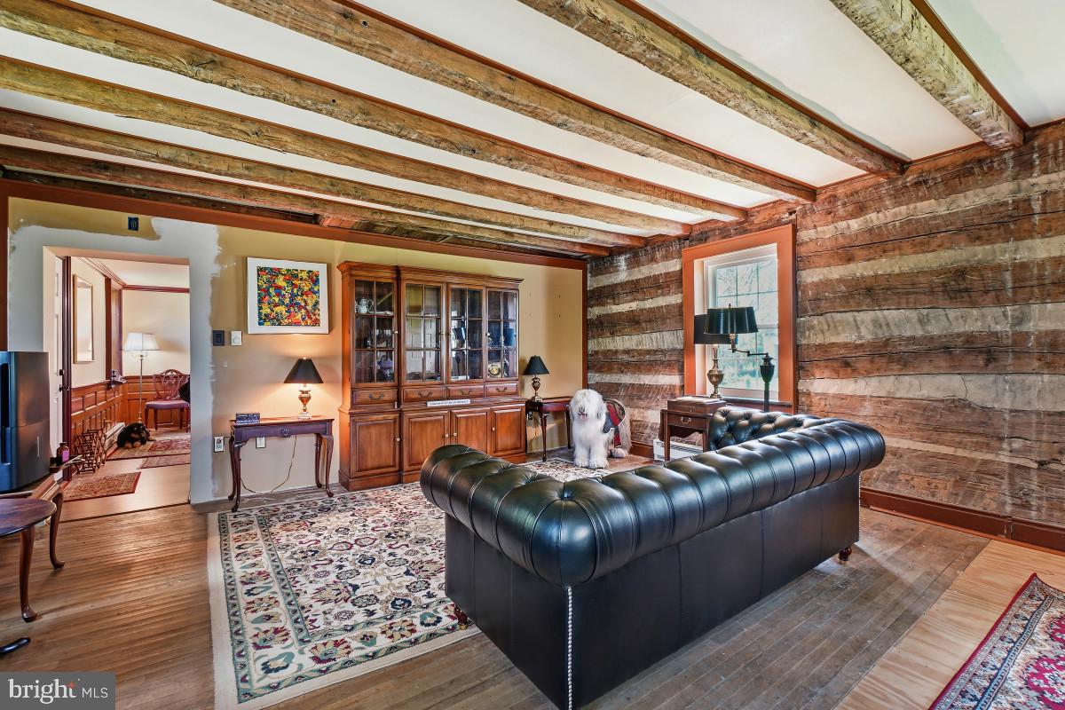 1420 Daisy Road Woodbine, MD 21797 - Photo 14 of 32 Spacious Living Room