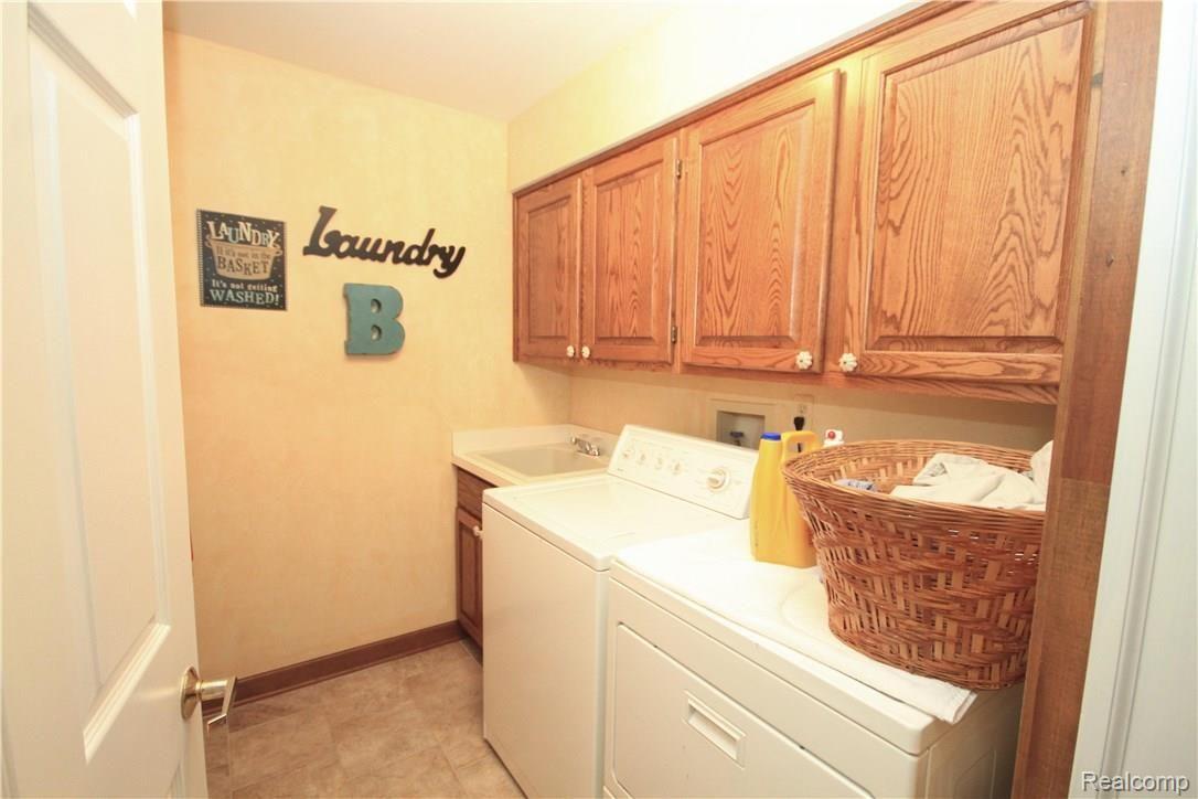 1266 Pebble Pointe Drive Rochester, MI 48307 - Photo 22 of 52 1266 068.JPG
