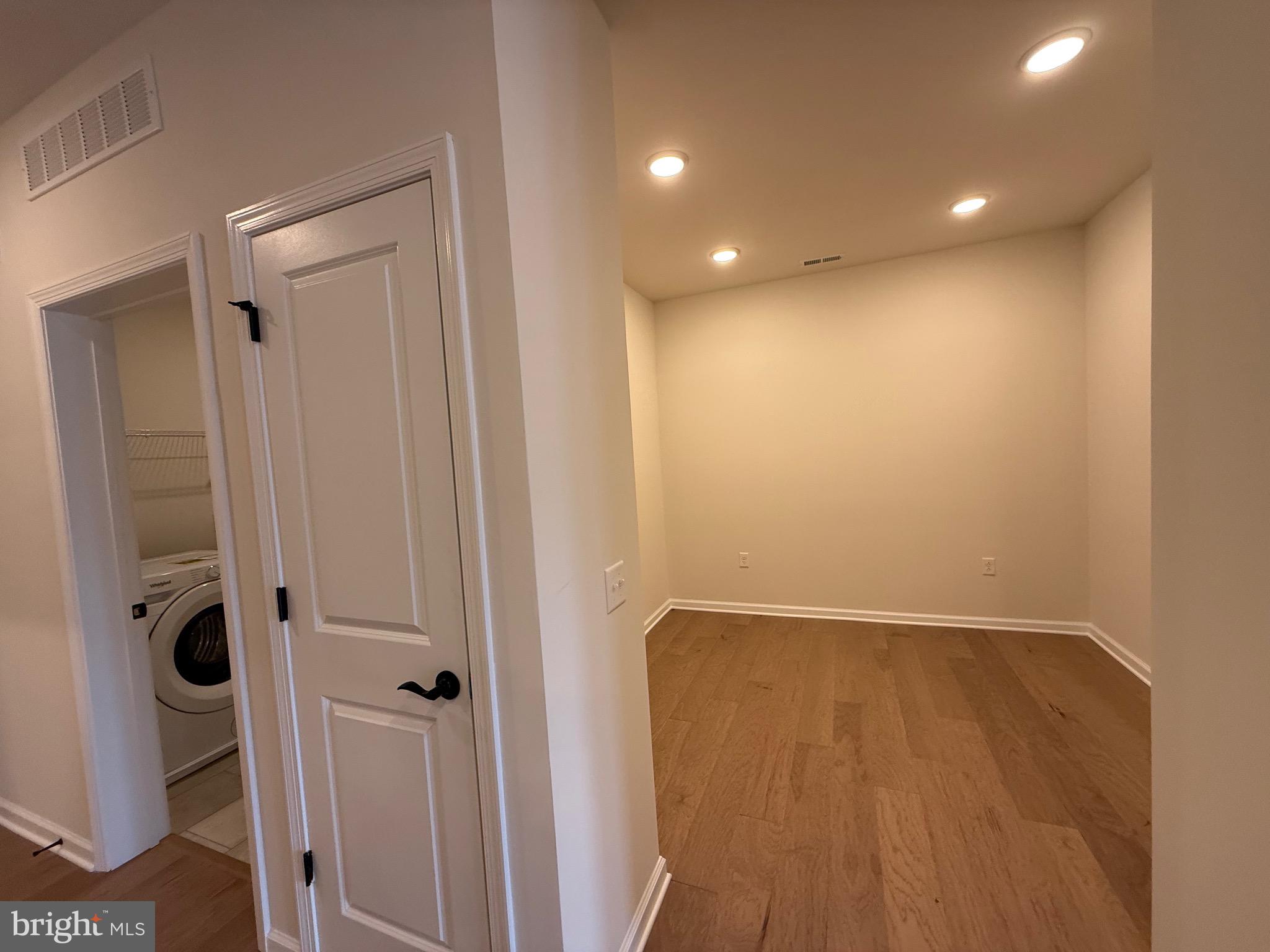 1 Culvert Drive, Unit 209 Princeton Junction, NJ 08540 - Photo 10 of 23 Flex Room 2