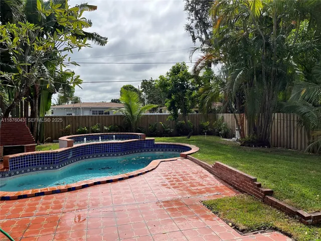 $679,000 | 550 Northeast 174th Street, North Miami Beach, FL 33162