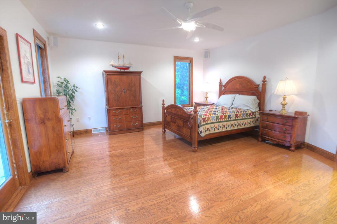 1425 Habecker Road Columbia, PA 17512 - Photo 17 of 41 Gallery Image 17