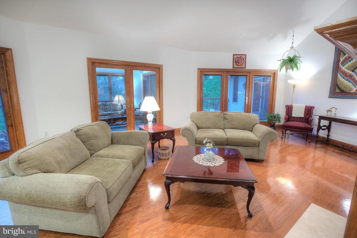 1425 Habecker Road Columbia, PA 17512 - Photo 7 of 41 Gallery Image 7