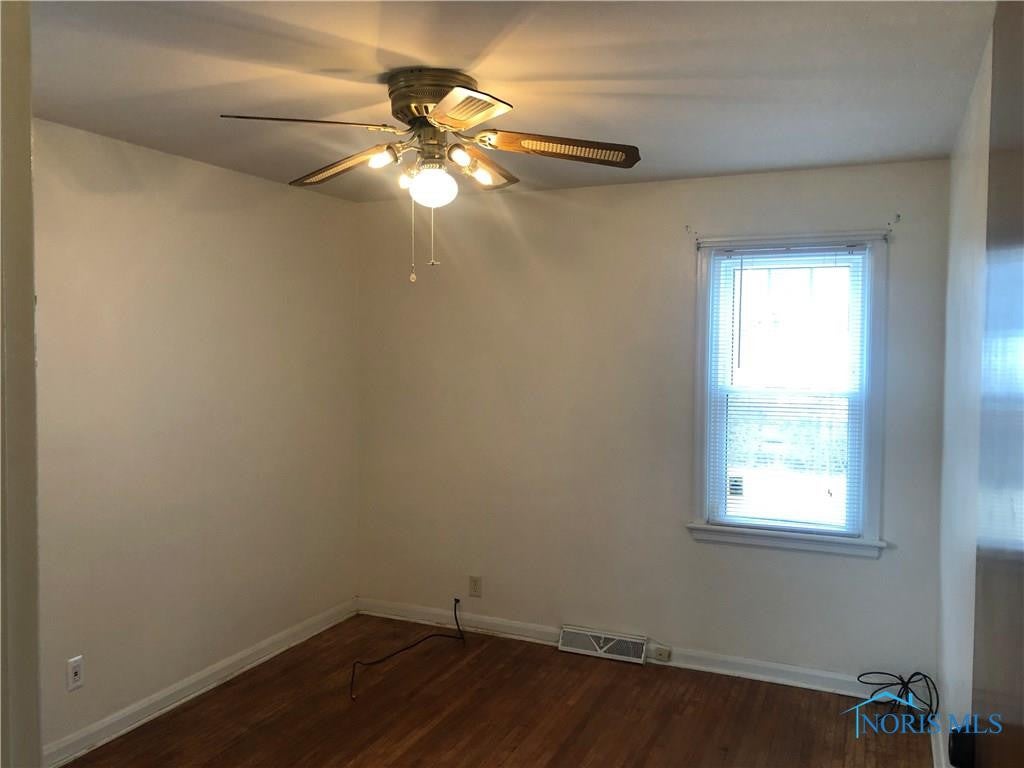 921 Searles Road Toledo, OH 43607 - Photo 10 of 23 Photo 10
