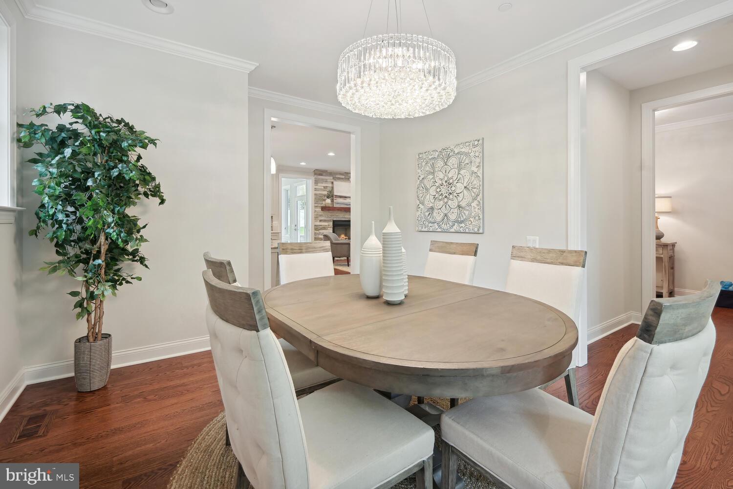 6407 West Halbert Road Bethesda, MD 20817 - Photo 16 of 71 .....or every day dining