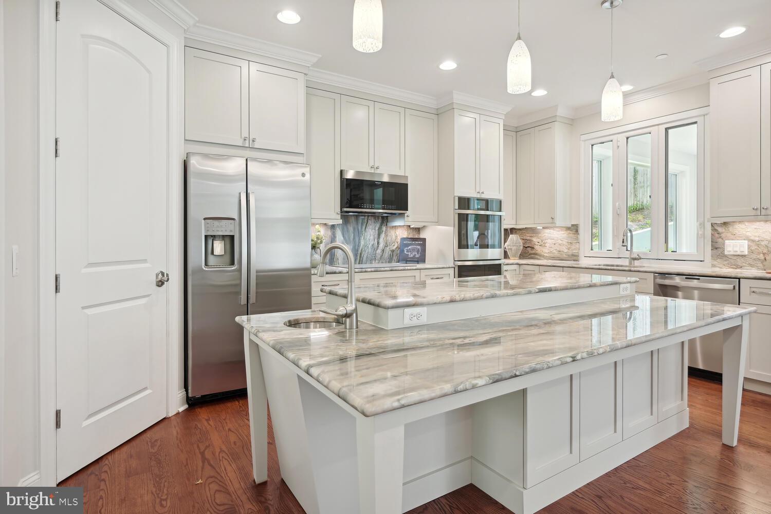 6407 West Halbert Road Bethesda, MD 20817 - Photo 18 of 71