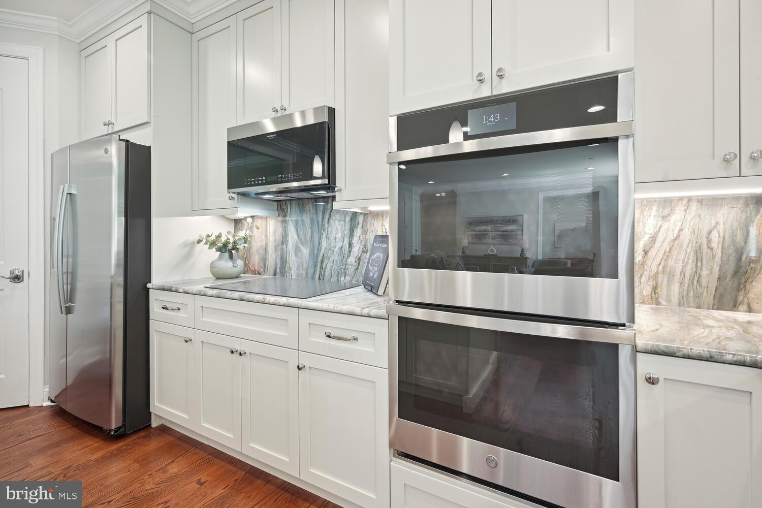 6407 West Halbert Road Bethesda, MD 20817 - Photo 20 of 71 Stainless Steel Double Electric Ovens