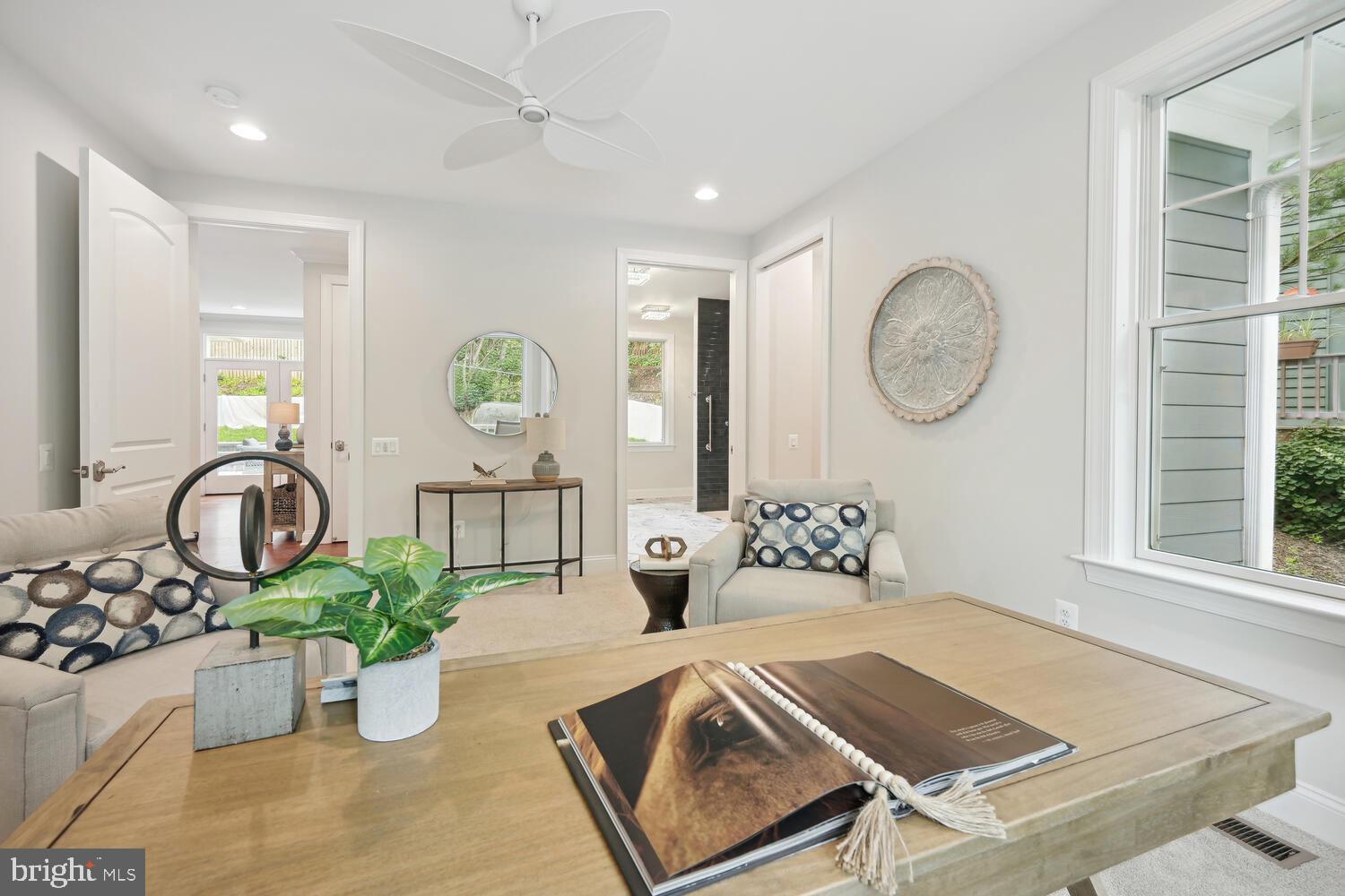 6407 West Halbert Road Bethesda, MD 20817 - Photo 33 of 71 Main Level Primary Room