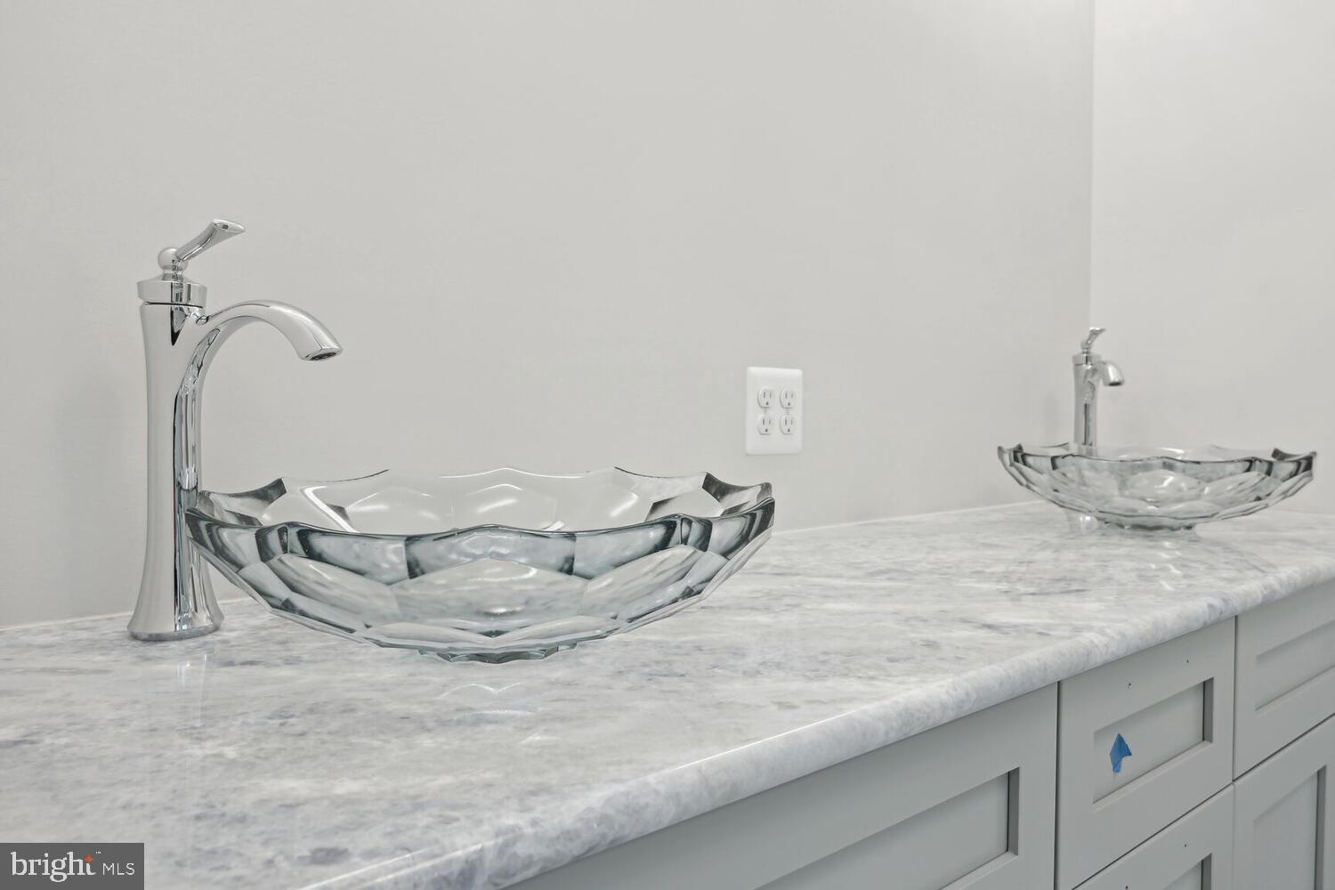 6407 West Halbert Road Bethesda, MD 20817 - Photo 48 of 71 Gorgeous Sinks