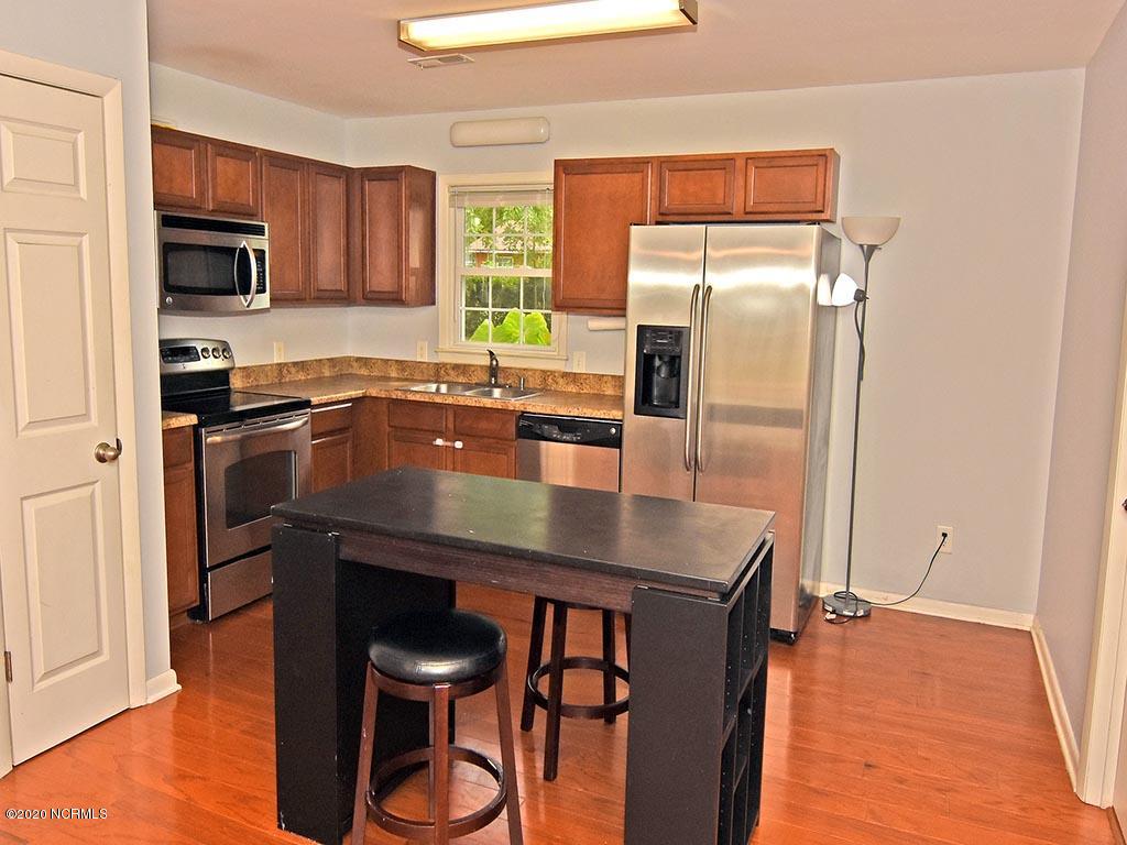 414 Sheppard Road Wilmington, NC 28411 - Photo 4 of 20 Kitchen 2