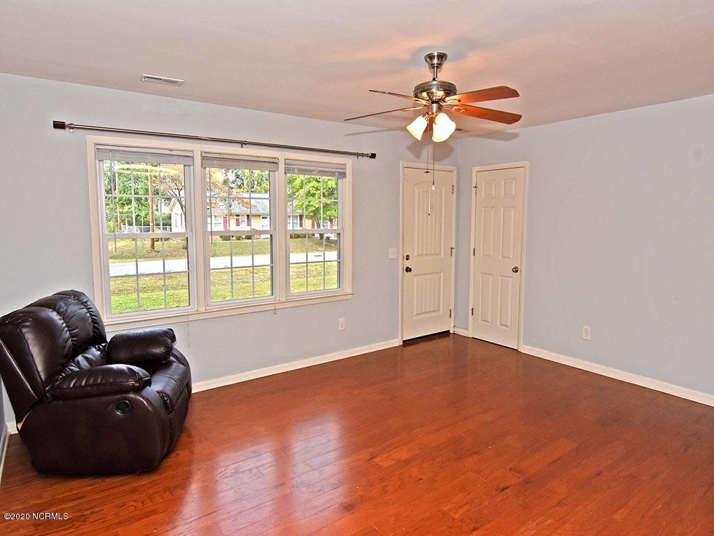 414 Sheppard Road Wilmington, NC 28411 - Photo 8 of 20 Dining