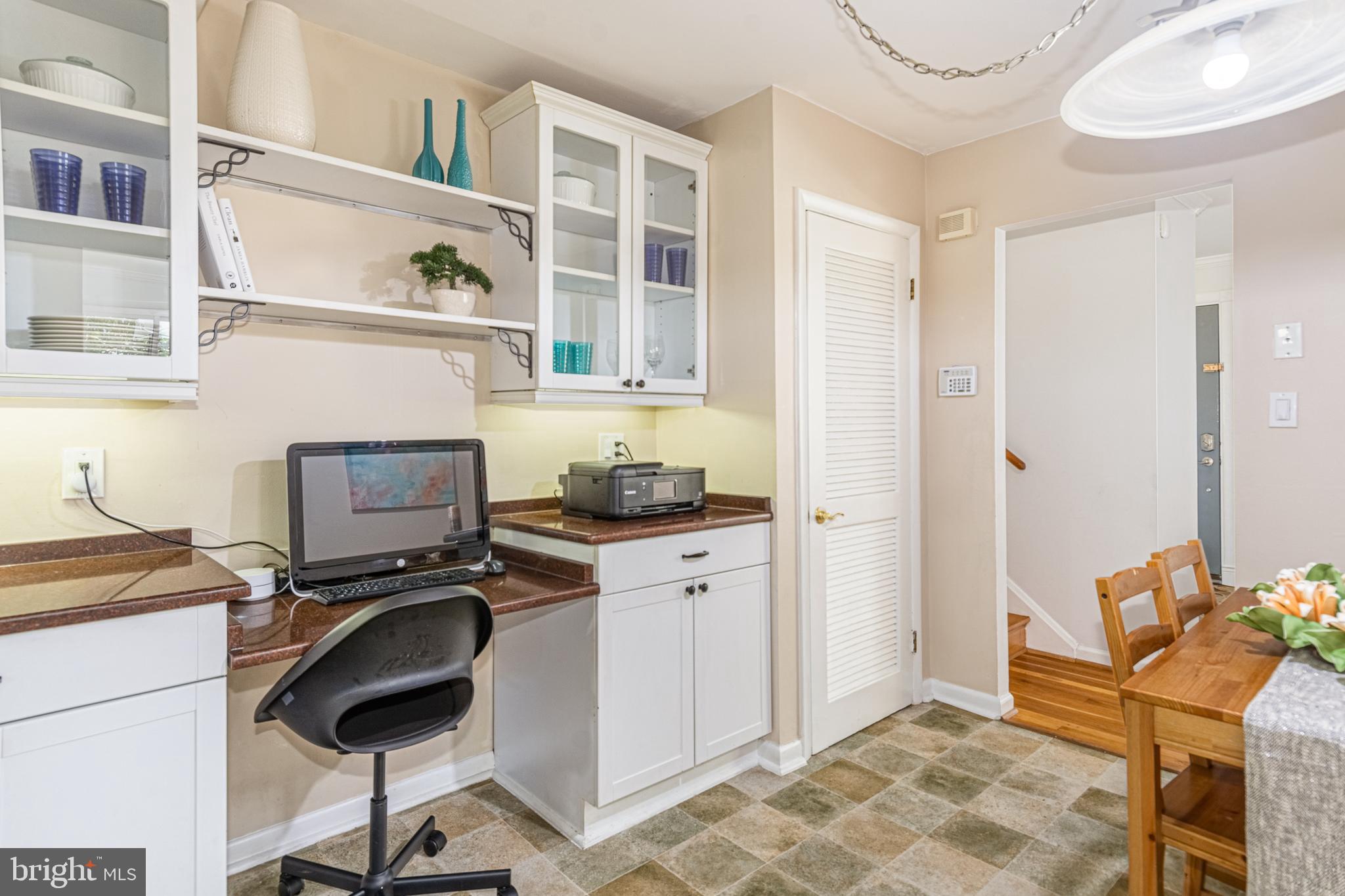 24 Dunwich Road Lutherville-Timonium, MD 21093 - Photo 6 of 46 Gallery Image 6