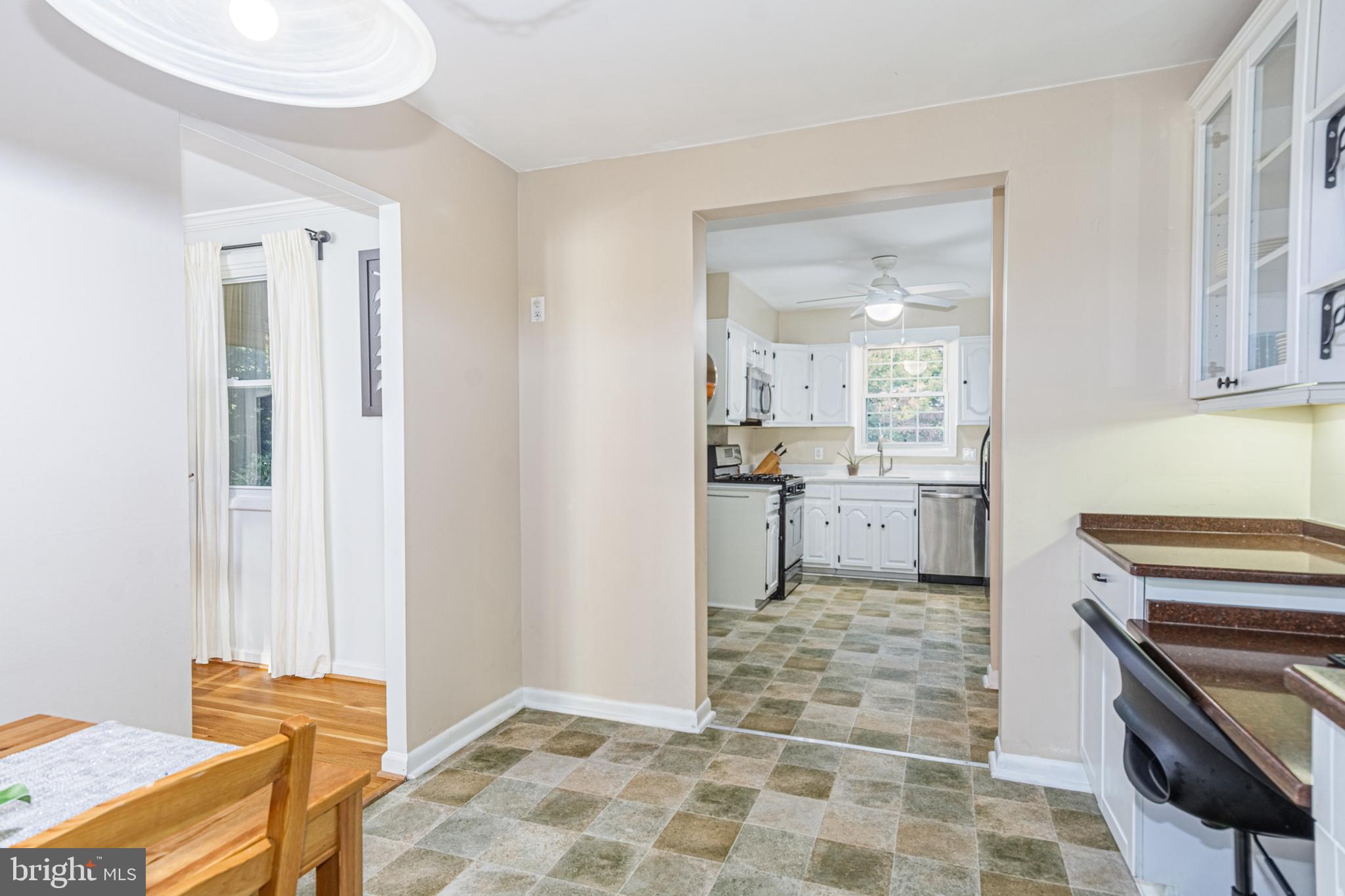 24 Dunwich Road Lutherville-Timonium, MD 21093 - Photo 8 of 46 Gallery Image 8
