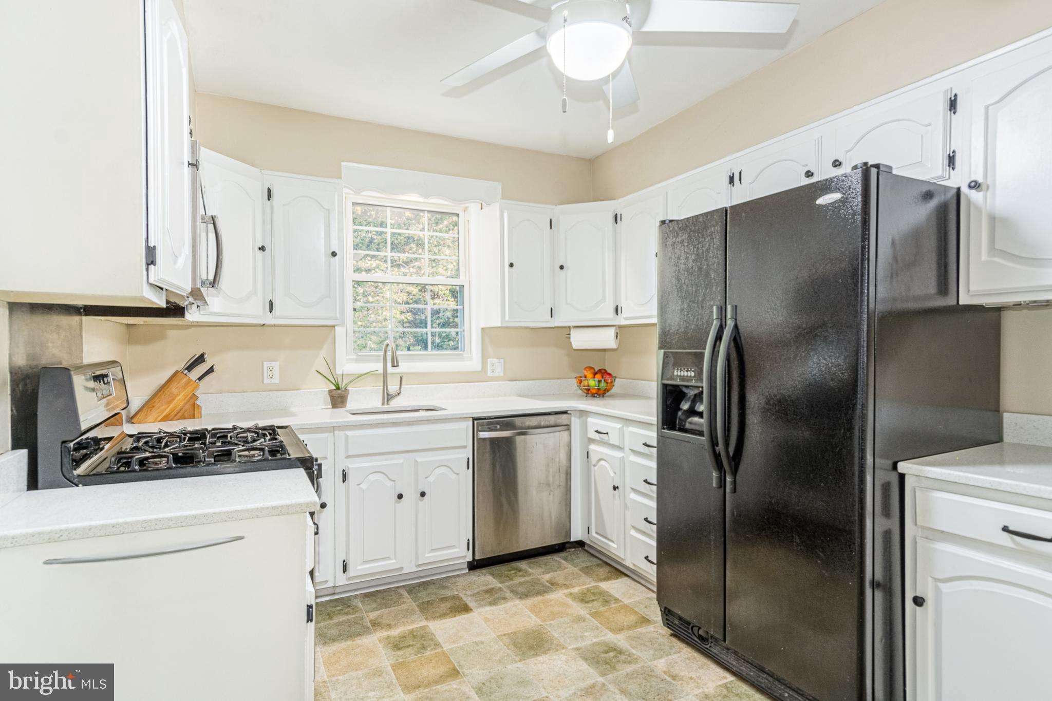 24 Dunwich Road Lutherville-Timonium, MD 21093 - Photo 10 of 46 Gallery Image 10