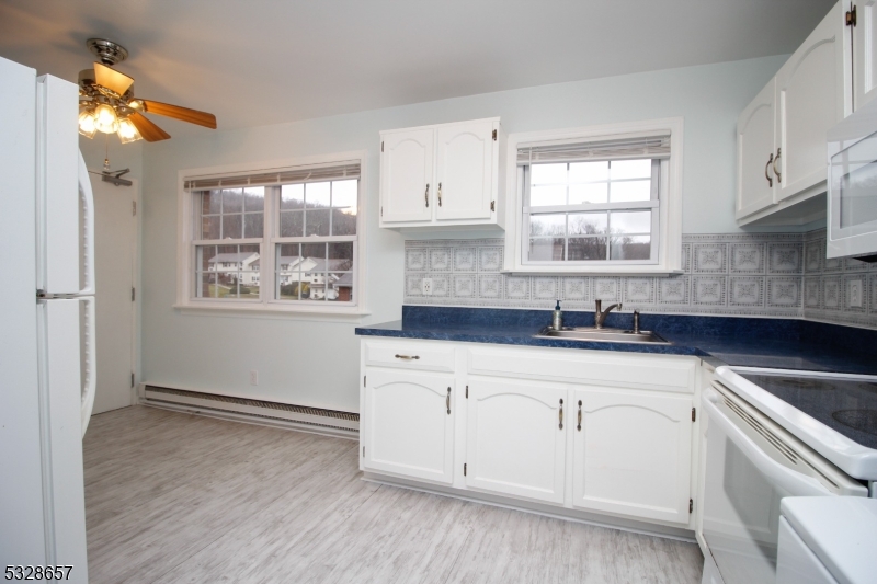 322 Richard Mine Road, Unit W12 Wharton, NJ 07885 - Photo 10 of 21