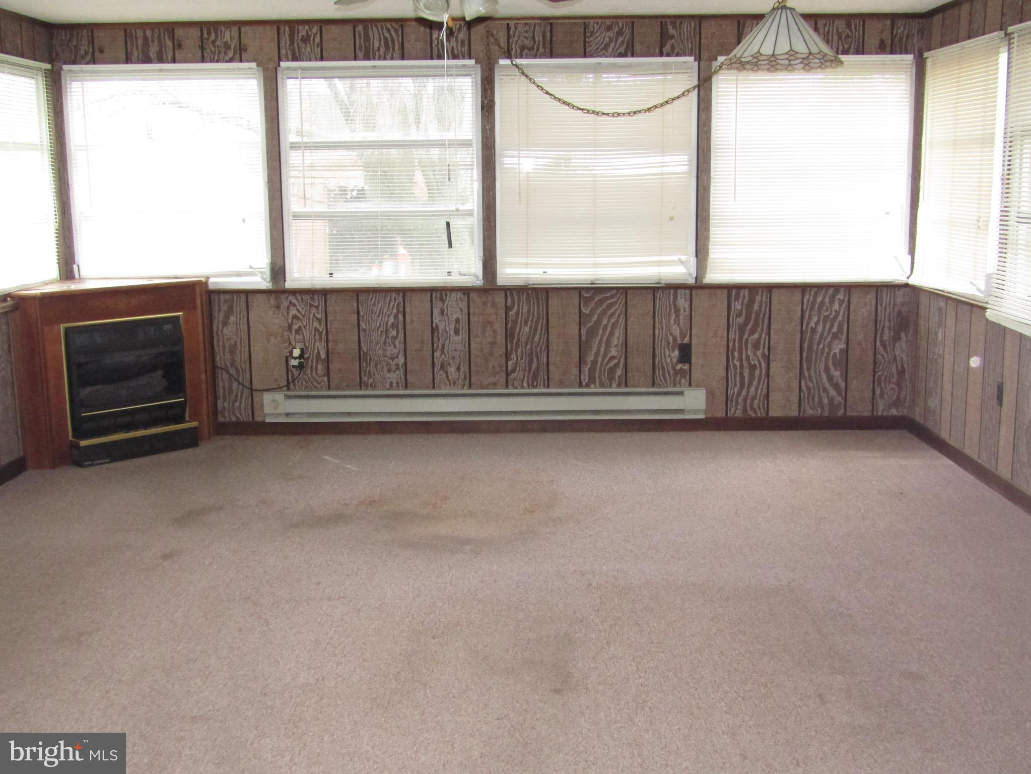 212 Princess Street Hanover, PA 17331 - Photo 13 of 33 Family Room - Gas FP