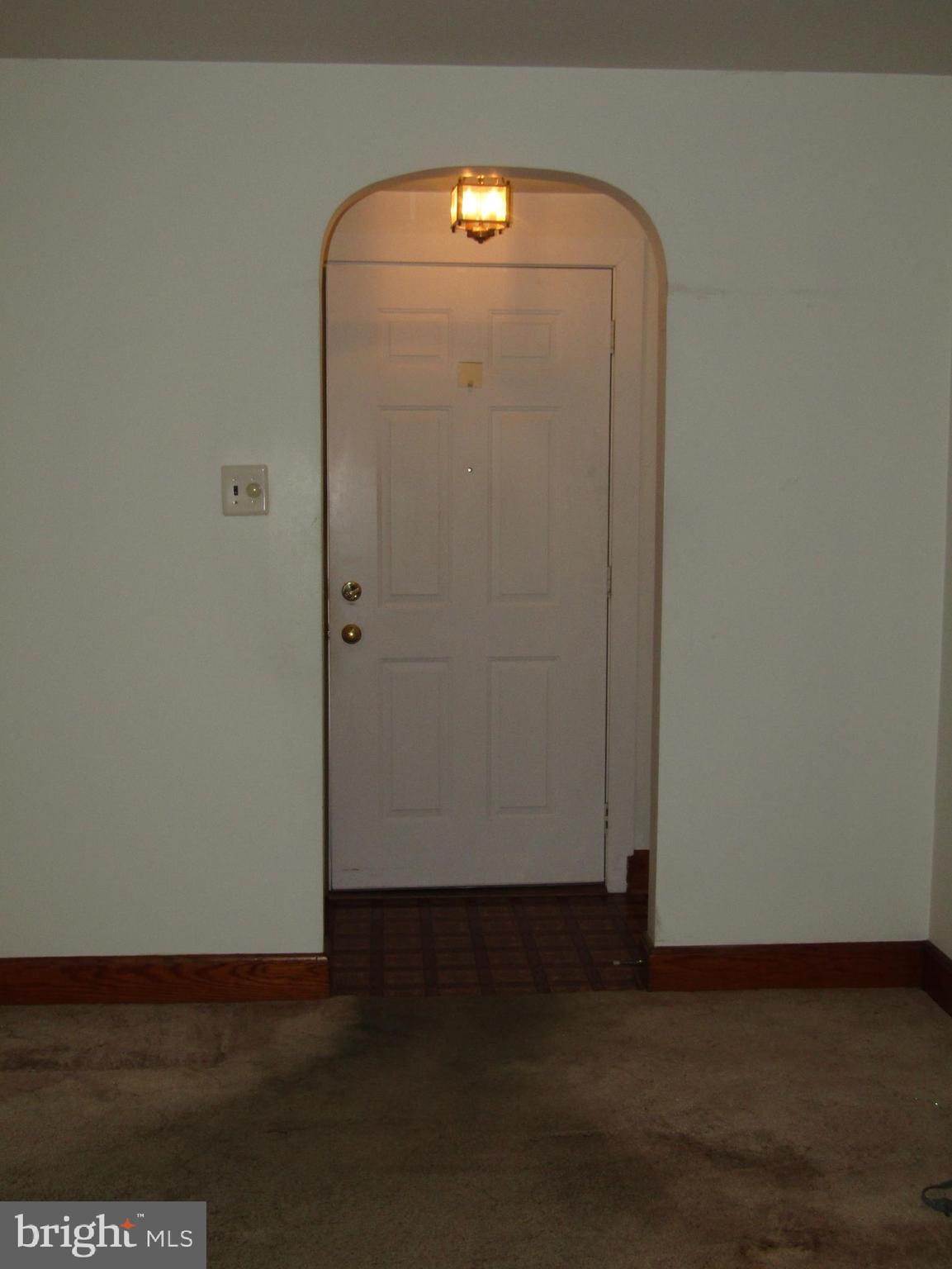 212 Princess Street Hanover, PA 17331 - Photo 6 of 33 Front Entryway