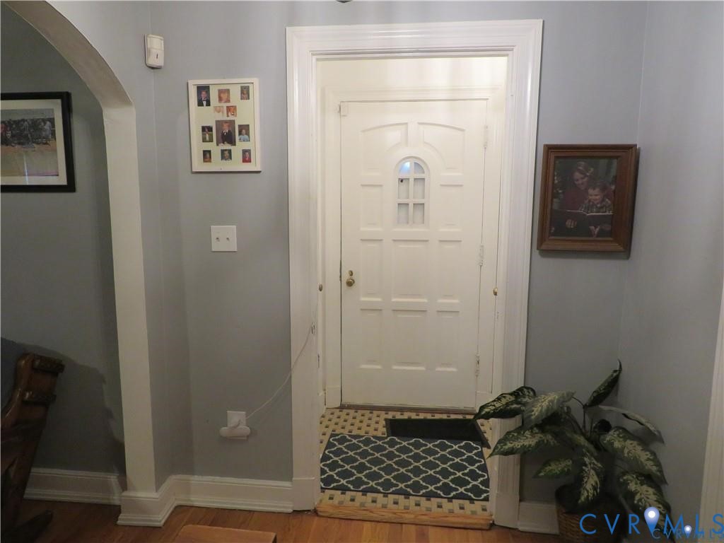 5900 River Road Petersburg, VA 23803 - Photo 16 of 44 a view of a door and an empty room