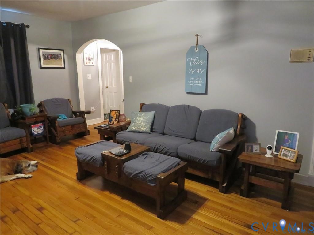 5900 River Road Petersburg, VA 23803 - Photo 29 of 44 a living room with furniture and wooden floor