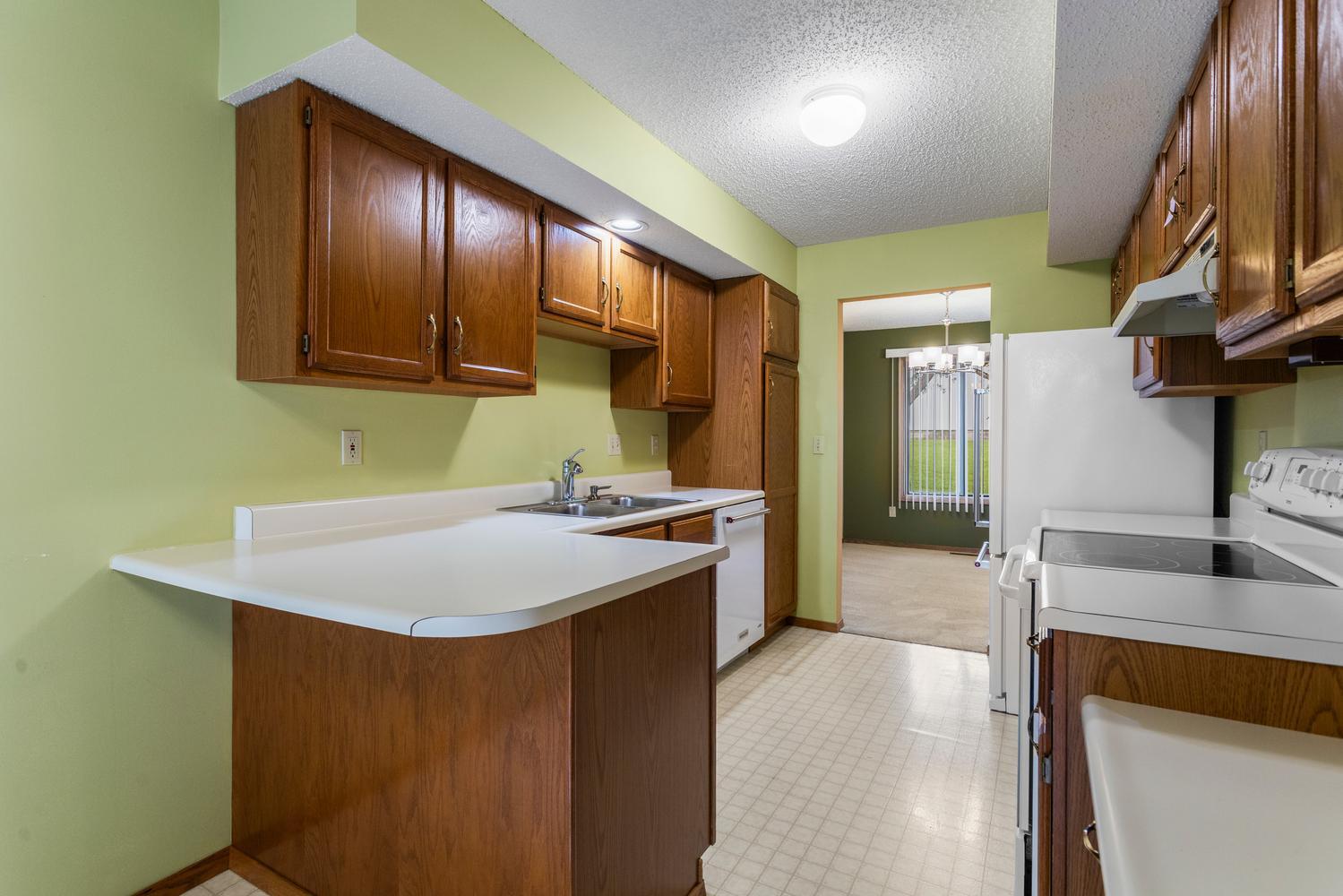 2005 Eagle Ridge Court, Unit D Urbana, IL 61802 - Photo 18 of 34