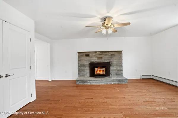 $425,000 | 16204 Highway 407, Factoryville, PA 18419