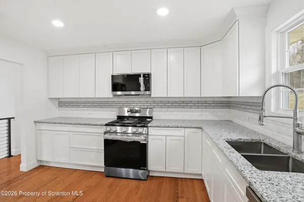 $425,000 | 16204 Highway 407, Factoryville, PA 18419