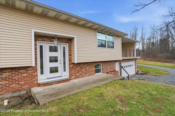 $425,000 | 16204 Highway 407, Factoryville, PA 18419