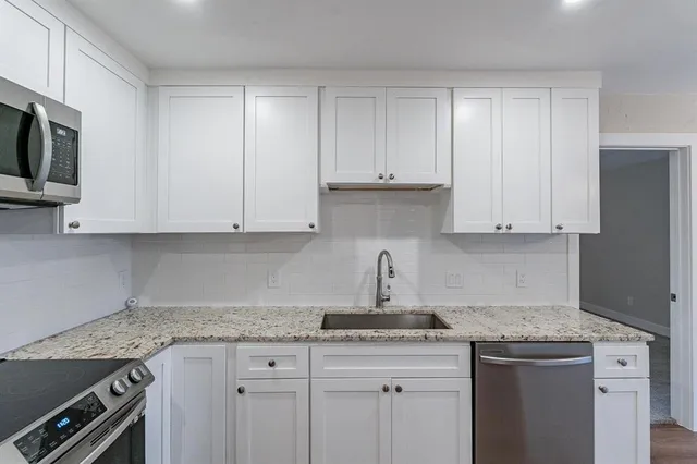 $315,000 | 2105 Castle Oaks Drive, Arlington, TX 76012