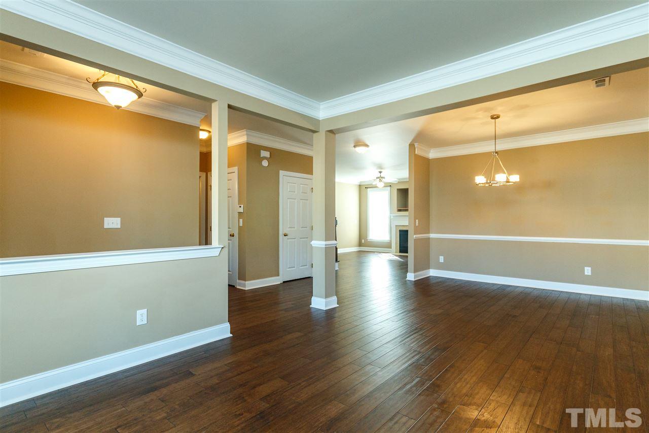 11215 Maplecroft Court Raleigh, NC 27617 - Photo 5 of 28 Gallery Image 5