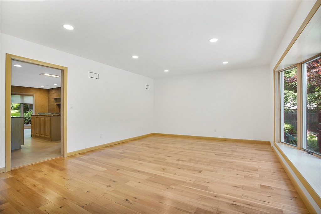 88 Briarcliff Road Longmeadow, MA 01106 - Photo 12 of 38 Gallery Image 12