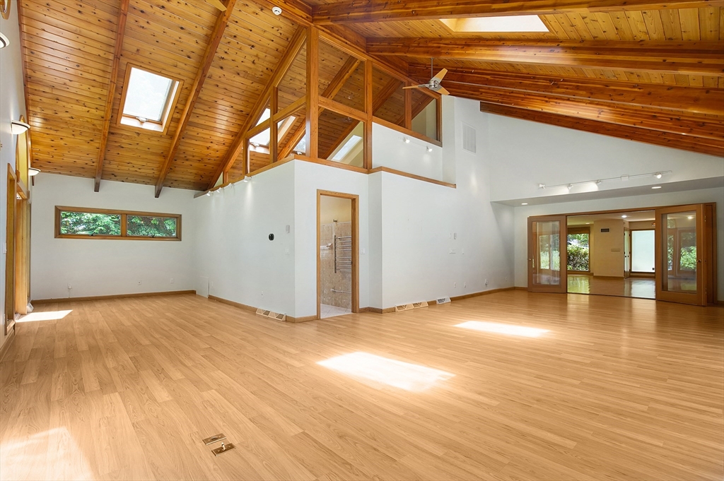 88 Briarcliff Road Longmeadow, MA 01106 - Photo 21 of 38 Gallery Image 21
