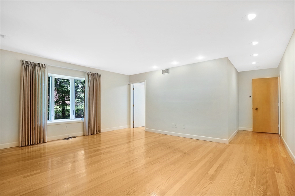 88 Briarcliff Road Longmeadow, MA 01106 - Photo 28 of 38 Gallery Image 28