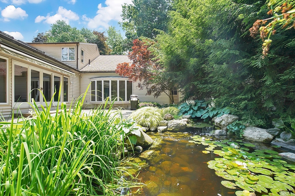 88 Briarcliff Road Longmeadow, MA 01106 - Photo 5 of 38 Gallery Image 5