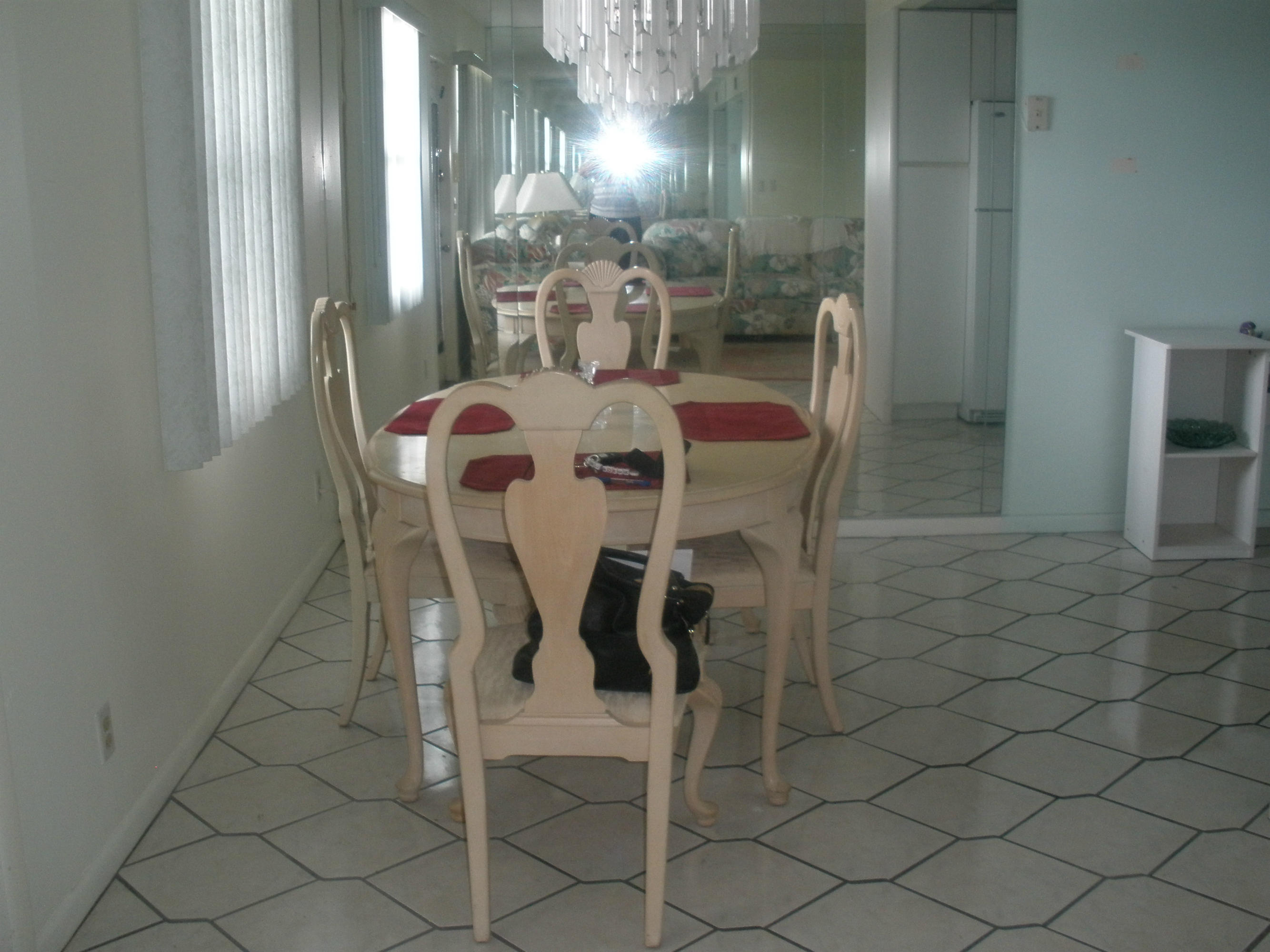 3037 Lincoln A, Unit B Boca Raton, FL 33434 - Photo 3 of 10 dining