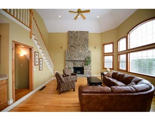 94 Windkist Farm Road North Andover, MA 01845 - Photo 13 of 30 Gallery Image 13